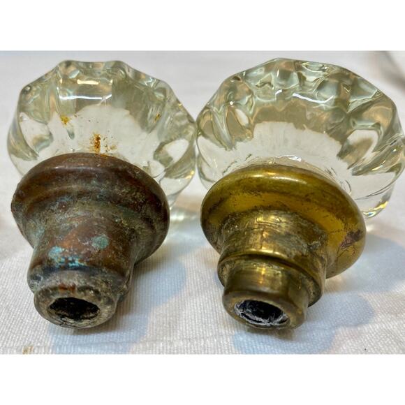 Vintage 12 Point Clear Crystal Glass Knobs - Picture 7 of 12